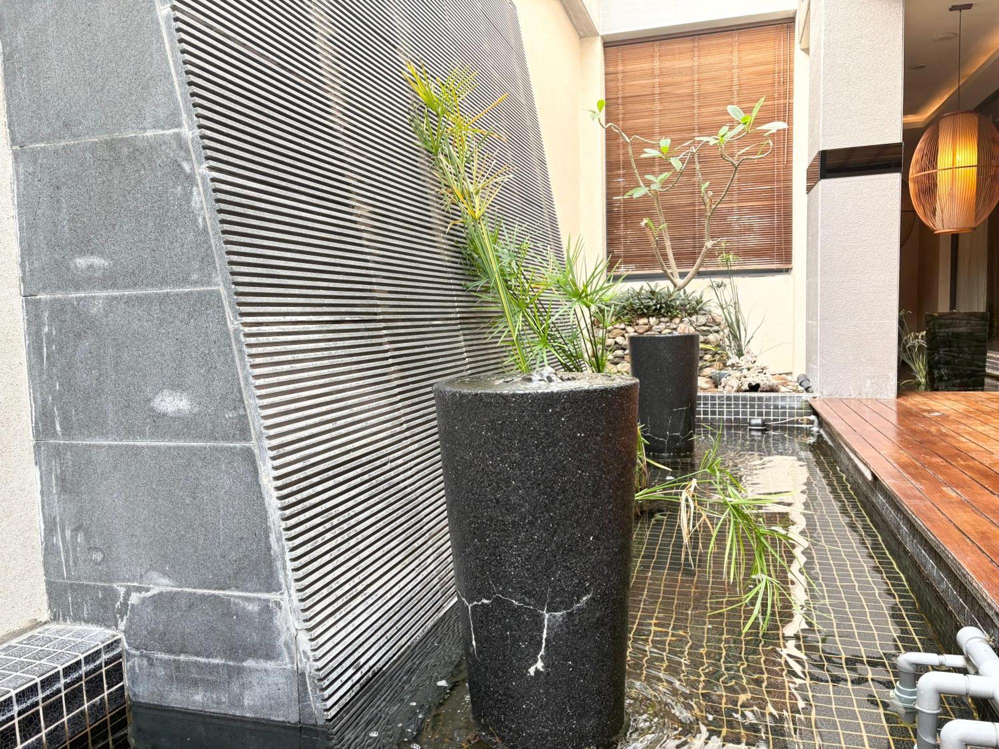 Xiadu Motel Taichung Bagian luar foto