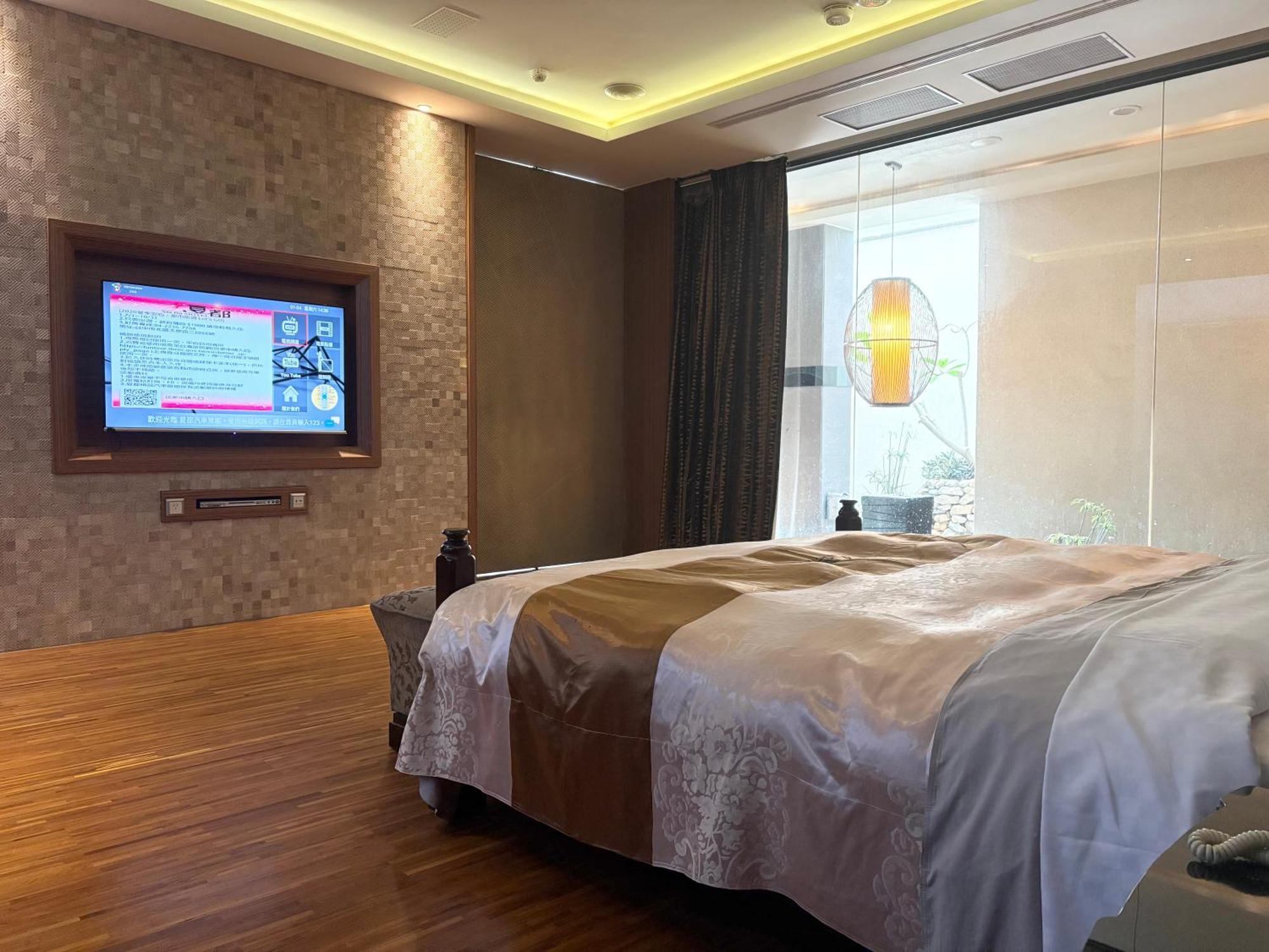 Xiadu Motel Taichung Bagian luar foto