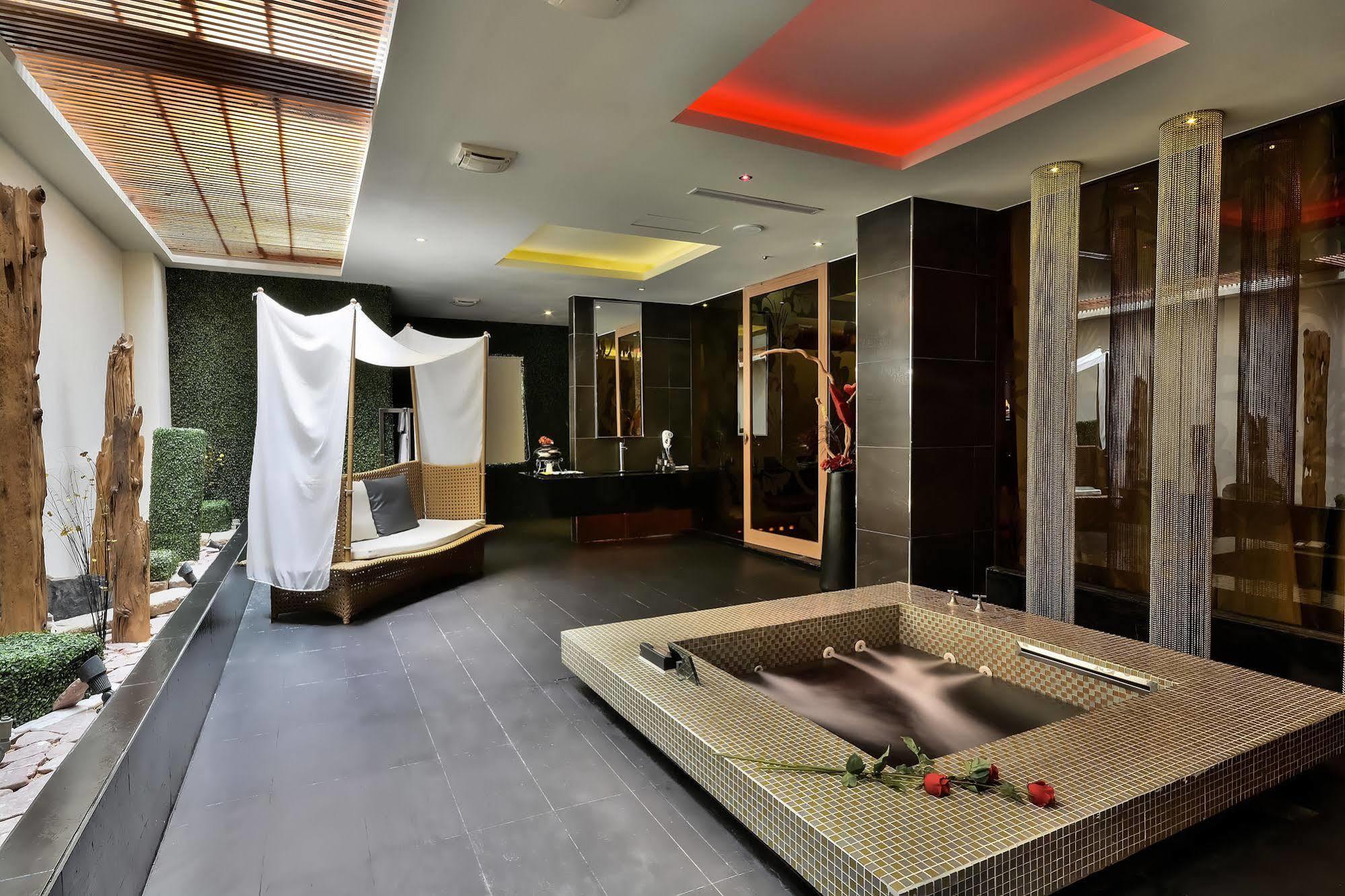Xiadu Motel Taichung Bagian luar foto