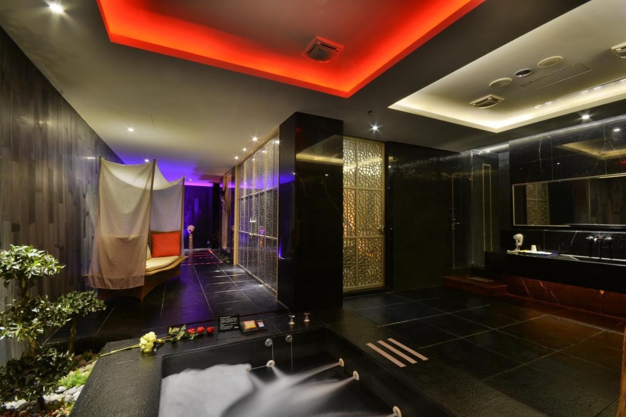 Xiadu Motel Taichung Bagian luar foto